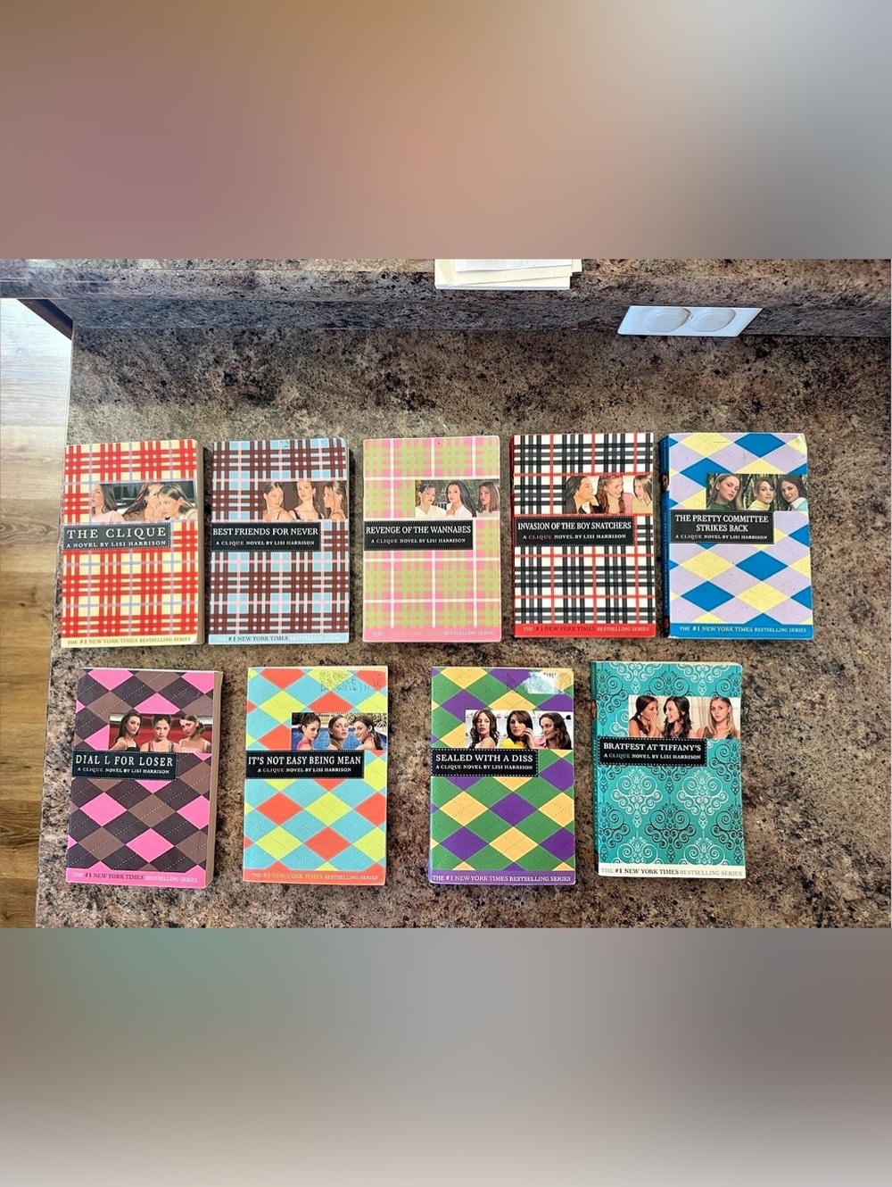 The Clique Books 1–9 Complete Set-Lisi Harrison